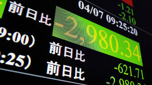 전자 주식 게시판에 따르면 2025년 4월 7일 월요일 도쿄에서 닛케이 평균 주가가 2,900엔 이상 하락했다.(사진=AP, 연합뉴스)