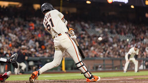 완봉패 위기에서 팀 구한 이정후&hellip;8경기 연속 안타 행진