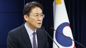 금융위 "감당하기 어려운 대출 받아 조급히 주택 사면 안 돼"