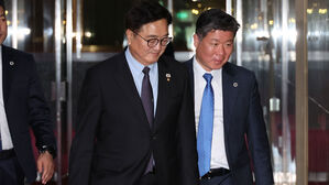 우의장, 대선&middot;개헌 동시투표 제안 철회&hellip;"대선 후 논의"