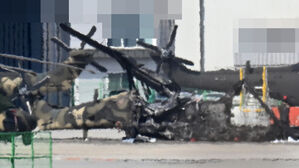 군 "지난달 무인기-헬기 충돌 사고, 착륙 중 돌풍이 원인"