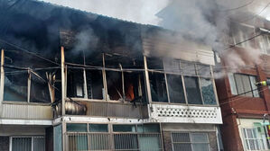 부천 2층 주택서 화재 발생&hellip;신원 미상 남성 사망