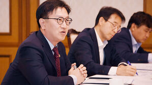 정부, 글로벌 관세 대응 TF 가동&hellip;"거시&middot;금융&middot;공급망 등 8개 작업반 구성"