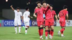 U-17 축구대표팀, 아시안컵 8강 진출&hellip;월드컵 본선 티켓 획득