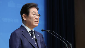 이재명 "충청을 행정&middot;과학수도로&hellip;임기 내 세종 대통령 집무실 건립"