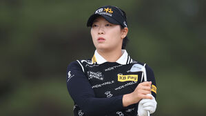 방신실&middot;박주영, KLPGA 투어 iM금융오픈 2R 공동 선두