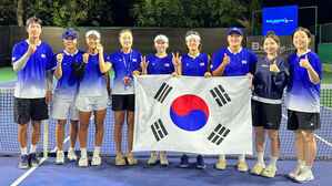 홍콩전 승리 후 기념촬영한 한국 여자 테니스 대표팀. (사진=대한테니스협회 제공,？연합뉴스)