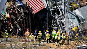 경찰&middot;노동부, '신안산선 붕괴사고' 포스코이앤씨 등 압수수색