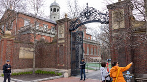 트럼프, '정책 반기' 하버드대에 '면세 지위' 박탈 위협
