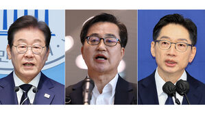 민주 경선 주자, 후보 등록 후 첫 모임&hellip;세월호 추모식도 공동 참석