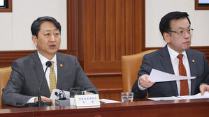 한미 관세협상, 재무&middot;통상 '2+2' 형식 진행 추진&hellip;"곧 발표"