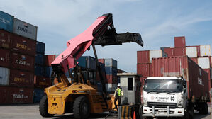 인니 장관 "미 원유&middot;LPG 수입 100억 달러 증액 제안 계획"