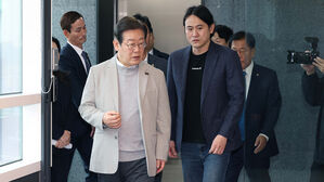 이재명 "100조 투자" &middot; 한동훈 "200조" 응수&hellip;불붙는 AI공약 경쟁