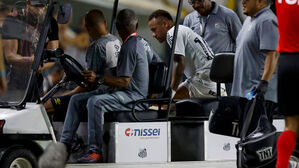 네이마르, 6주 만의 복귀전서 또 부상