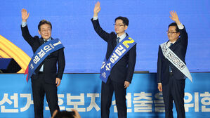 충청서 민주당 첫 경선&hellip;"충청 사위"&middot;"낳고 길러준 곳" 구애