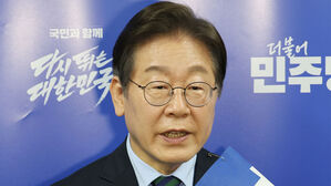 충청 경선 압승 후 소감 밝히는 이재명