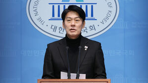 여당 "추경 민생회복지원금, '보편 지원'이 당 입장"