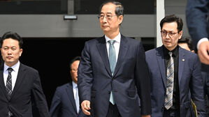 한 대행, '대선 출마' 질문에 "고생 많으셨다"&hellip;또 답변 안 해