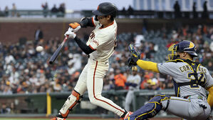 이정후, 시즌 11호 2루타 '쾅'&hellip;밀워키 상대 3타수 1안타 1타점