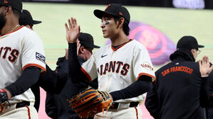 이정후, 시즌 11호 2루타&hellip;1안타 2볼넷으로 3출루