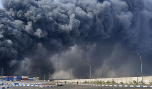 이란 항구 폭발 사상자 '눈덩이'&hellip;최소 25명 사망&middot;800명 부상
