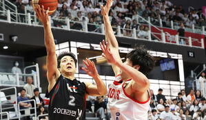 프로농구 KT, 벼랑 끝에서 반격&hellip;SK에 13점 차 승리