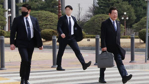 제1당 후보 이재명, 총리급 경호&hellip;지난 대선보다 인력 늘듯