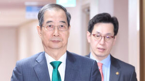 한덕수 손영택 (사진=연합뉴스)