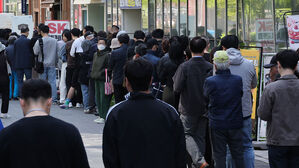 신한투자 "SKT 일회성 비용 1천억∼2천억 원&hellip;가입자 이탈 관건"