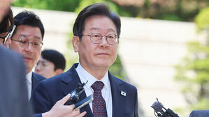 법원, 이재명 파기환송심 서류 오늘 본격 송달 시도