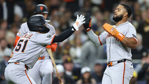 이정후, 6경기 연속 안타&hellip;4타수 1안타&middot;1타점 1득점