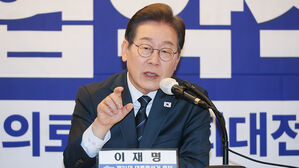 이재명 "정년 연장 사회적 합의 추진&hellip;저출산&middot;고령 사회 대응"