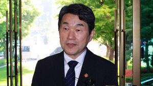 내란특검, 이주호 교육부 장관&middot;박종준 전 경호처장 오후 소환