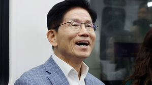 김문수 "국회의원 불체포 폐지&hellip;헌재 의결 정족수 강화"