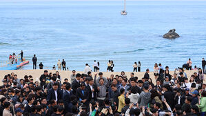 이재명, '1차 경청투어' 마지막 날 경북 &middot; 충북 찾아&hellip;자영업자 공약도 발표