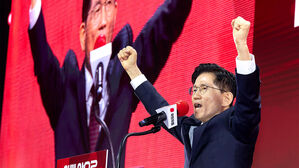 국민의힘 대선 후보로 선출된 김문수 후보가 3일 경기 고양시 킨텍스에서 열린 국민의힘 전당대회에서 수락 연설을 하고 있다. (사진=공동취재, 연합뉴스)