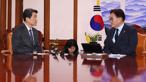 우 의장, 이주호 대행과 통화&hellip;"대선후보 경호 강화 요청"