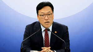 발언하는 김병환 위원장(사진=연합뉴스)