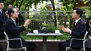 섬네일 이미지:[취재파일] "전례 없다" vs "도리 아냐"…단일화, 누구 말이 맞을까 [사실은]