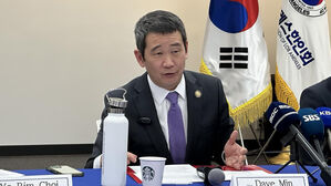 미 연방의원 데이브 민 "한국, 관세협상 중국 대항 '동맹' 강조해야"