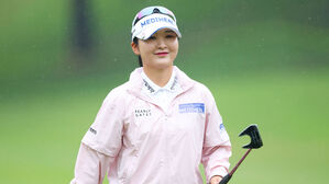 '디펜딩 챔프' 이예원, KLPGA NH투자증권 챔피언십 2R도 선두