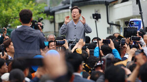 이재명 "엉터리 후보 교체 말 안 돼&hellip;국민의힘, 내란 석고대죄부터"