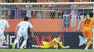 '조현우 PK 선방' K리그1 울산, 수적 열세에도 제주에 승리