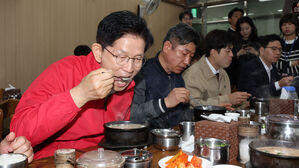 김문수, 가락시장서 스타트&hellip;"대선은 다이내믹, 반드시 이긴다"