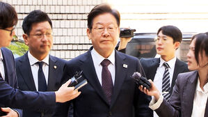 이재명 '위증교사' 항소심도 기일 변경&hellip;추후 지정