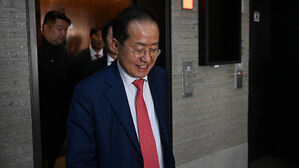 정계은퇴 의사 밝힌 홍준표(사진=국회사진기자단, 연합뉴스)
