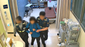 치료 중 대뜸 흉기 꺼냈다&hellip;2시간 후 응급실은 또 '벌벌'