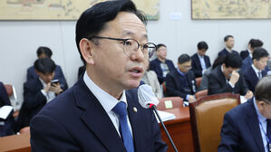 대법, 민주당 김문수 의원 벌금 90만 원&hellip;의원직 유지