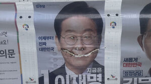 경기 파주에서 이재명 더불어민주당 대선 후보의 벽보가 훼손돼 경찰이 수사 중이다. (사진=독자 제공, 연합뉴스)