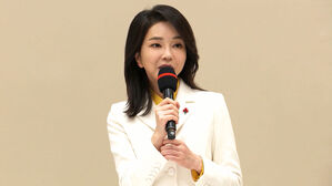 국민대, '표절 석사 취소' 김건희 여사 박사학위 무효 처리